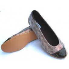 Woman Wave Brown Flat Shoes 